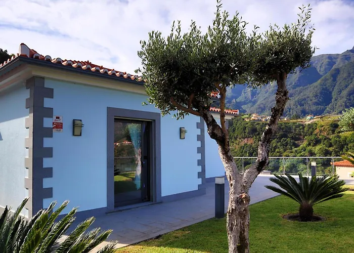 Casa Da Achada, By Op