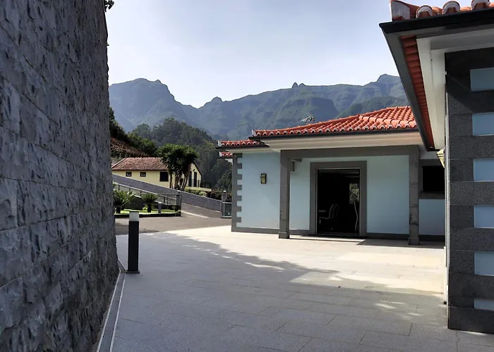 Casa Da Achada, By Op *